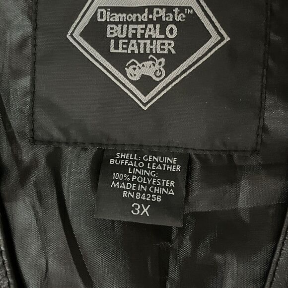 Diamond Plate Buffalo Leather Mens Vest with Patches 3X - Picture 5 of 13
